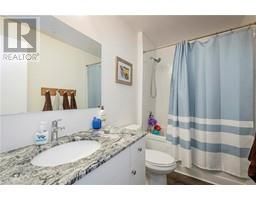 60 CHARLES Street W Unit# 701