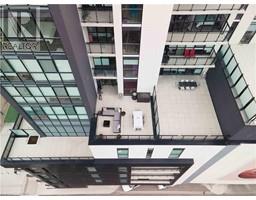 60 CHARLES Street W Unit# 701