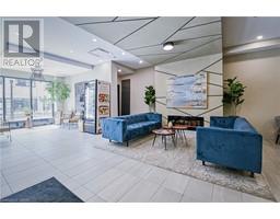 60 CHARLES Street W Unit# 701