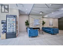 60 CHARLES Street W Unit# 701