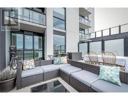 60 CHARLES Street W Unit# 701