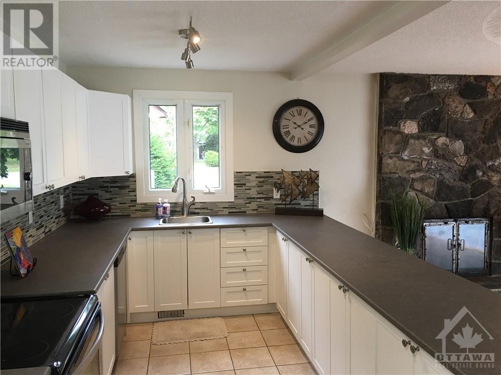 970 Shamir Avenue, Ottawa, Ontario  K1G 2T2 - Photo 9 - 1402034
