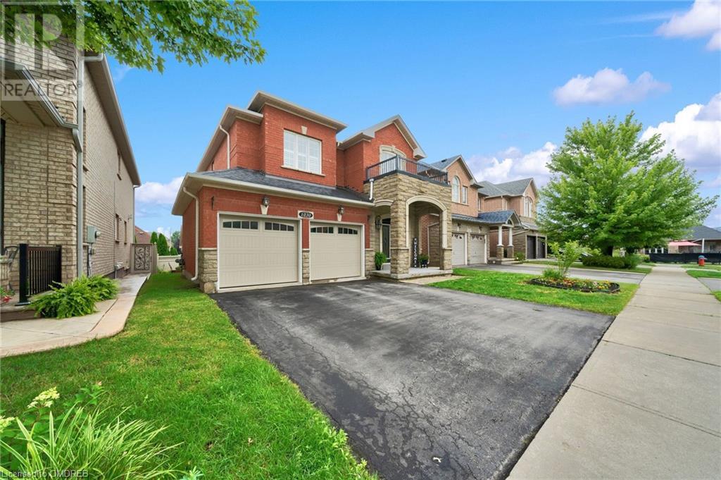 1030 LONSDALE Lane Oakville