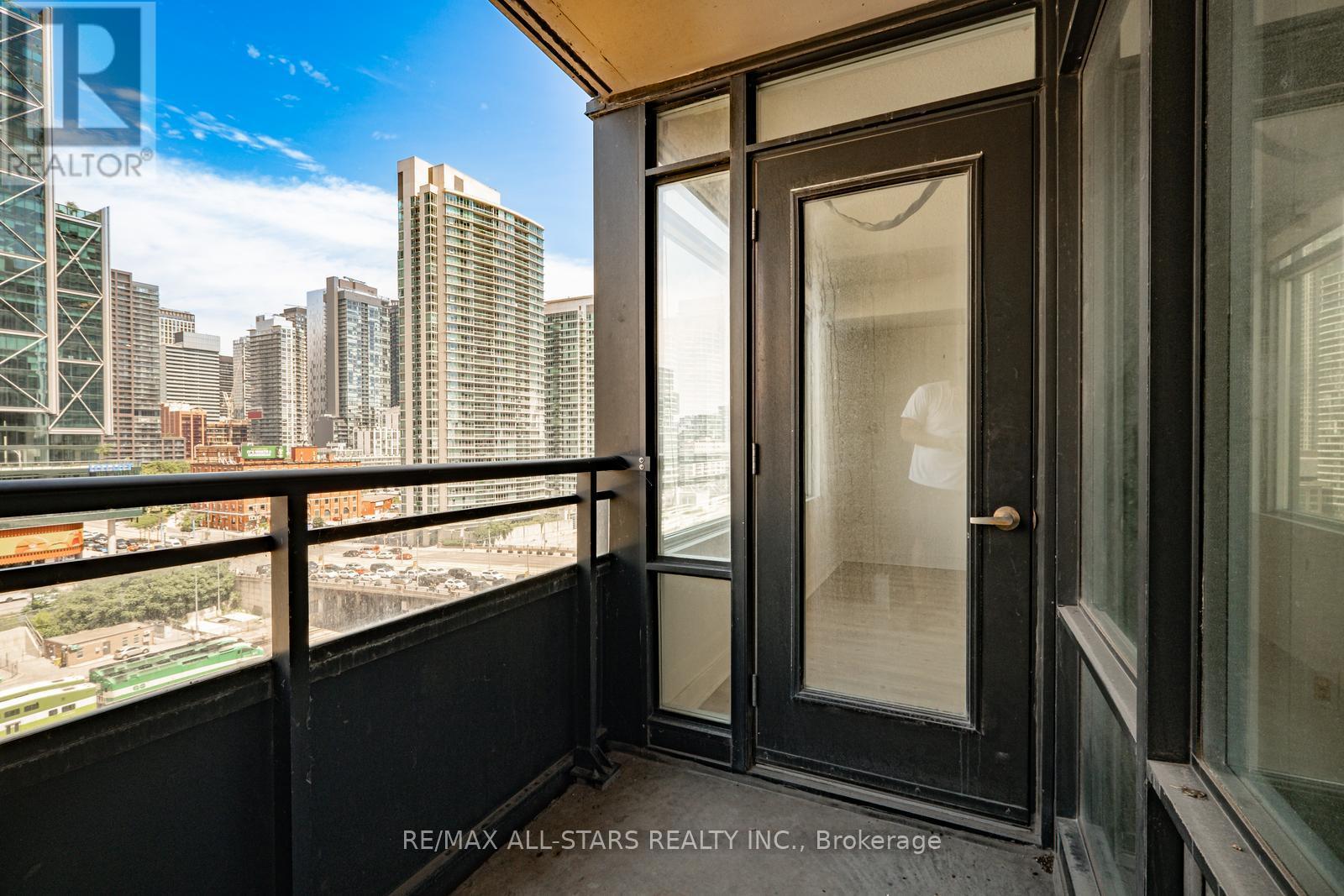 1001 - 25 Telegram Mews, Toronto (Waterfront Communities), Ontario  M5V 3Z1 - Photo 15 - C9037320