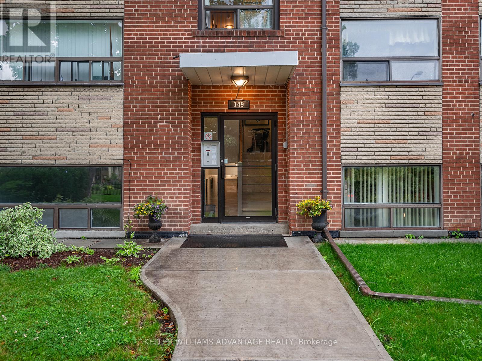 1 - 149 Sixth Street, Toronto (New Toronto), Ontario  M8V 3A6 - Photo 2 - W9037368