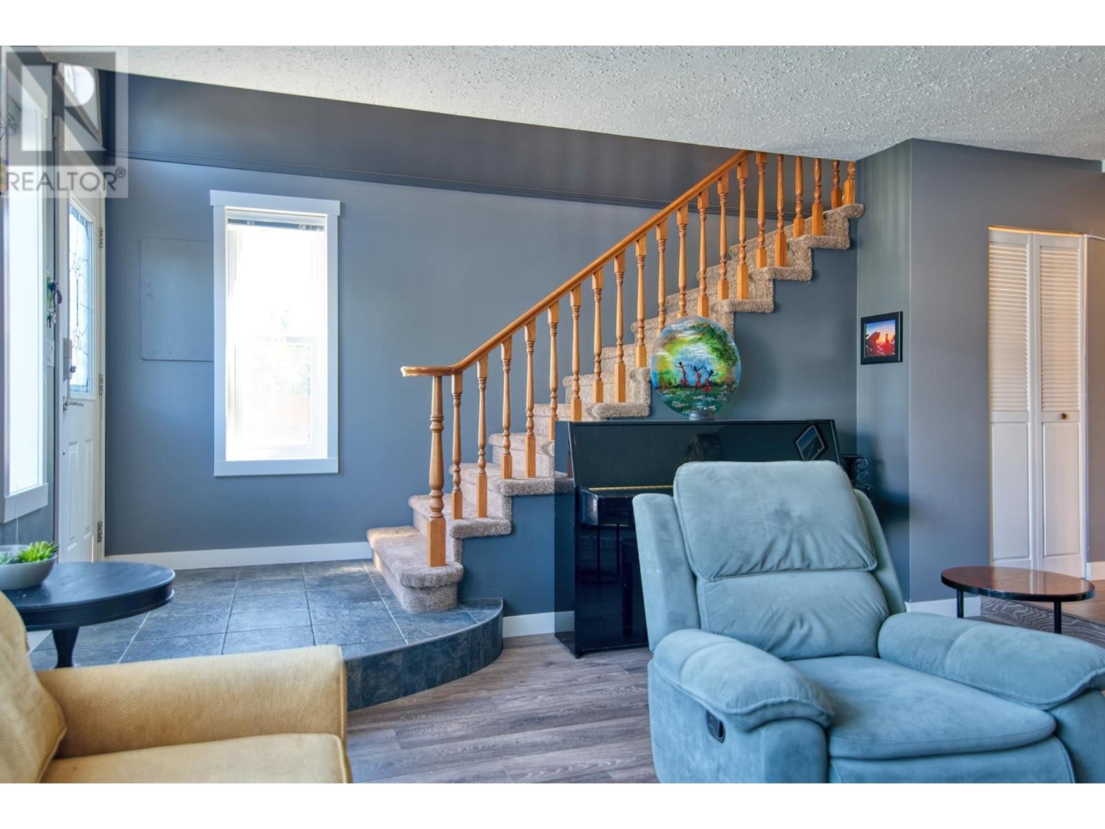 6135 Fairway Avenue, Sechelt, British Columbia  V7Z 0L6 - Photo 21 - R2905446