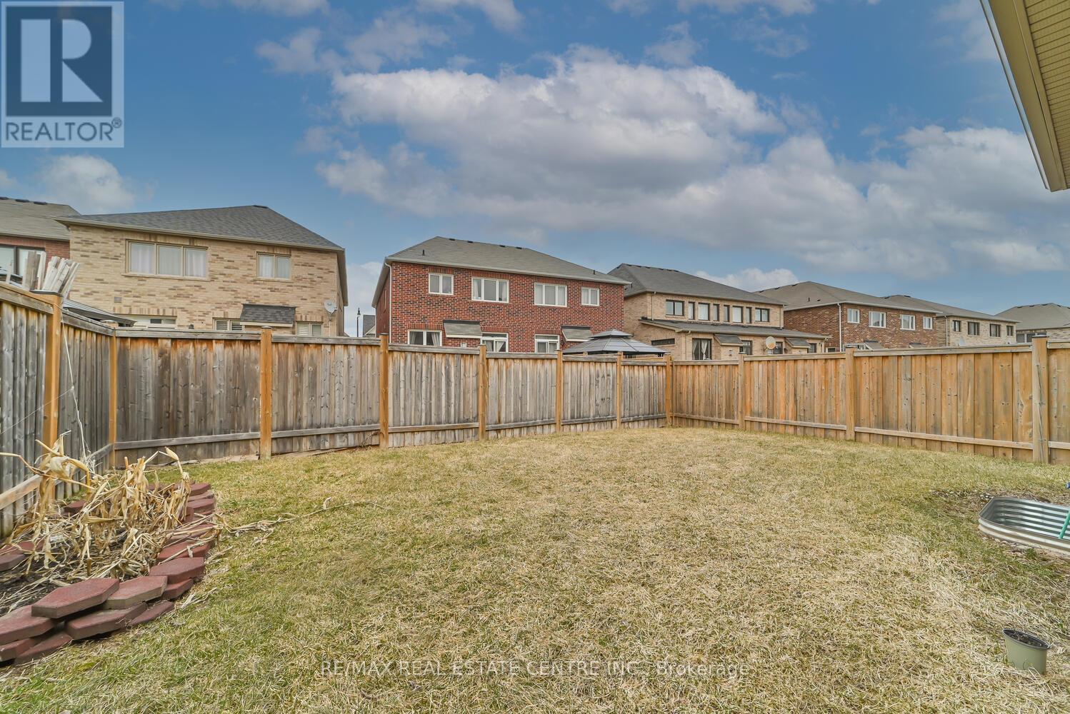 13 Dunley Crescent, Brampton (Credit Valley), Ontario  L6X 5K3 - Photo 37 - W8482346