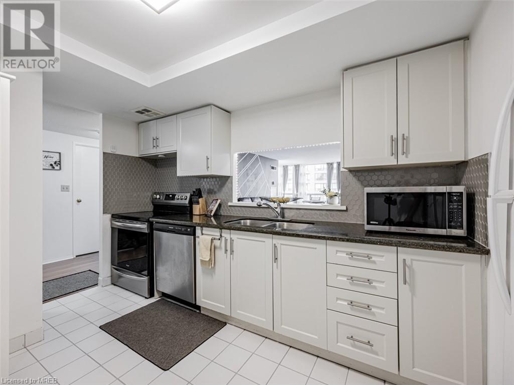 5785 Yonge Street Unit# U #907, Toronto, Ontario  M2M 4J2 - Photo 13 - 40620187