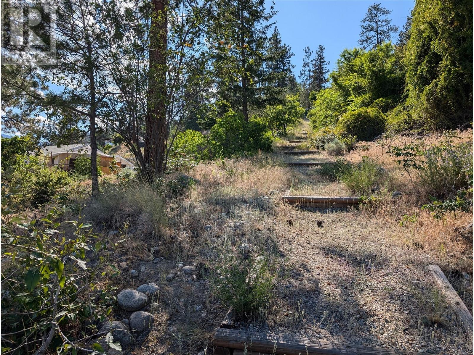 5878 Lakeview Avenue, Peachland, British Columbia  V0H 1X4 - Photo 8 - 10317408