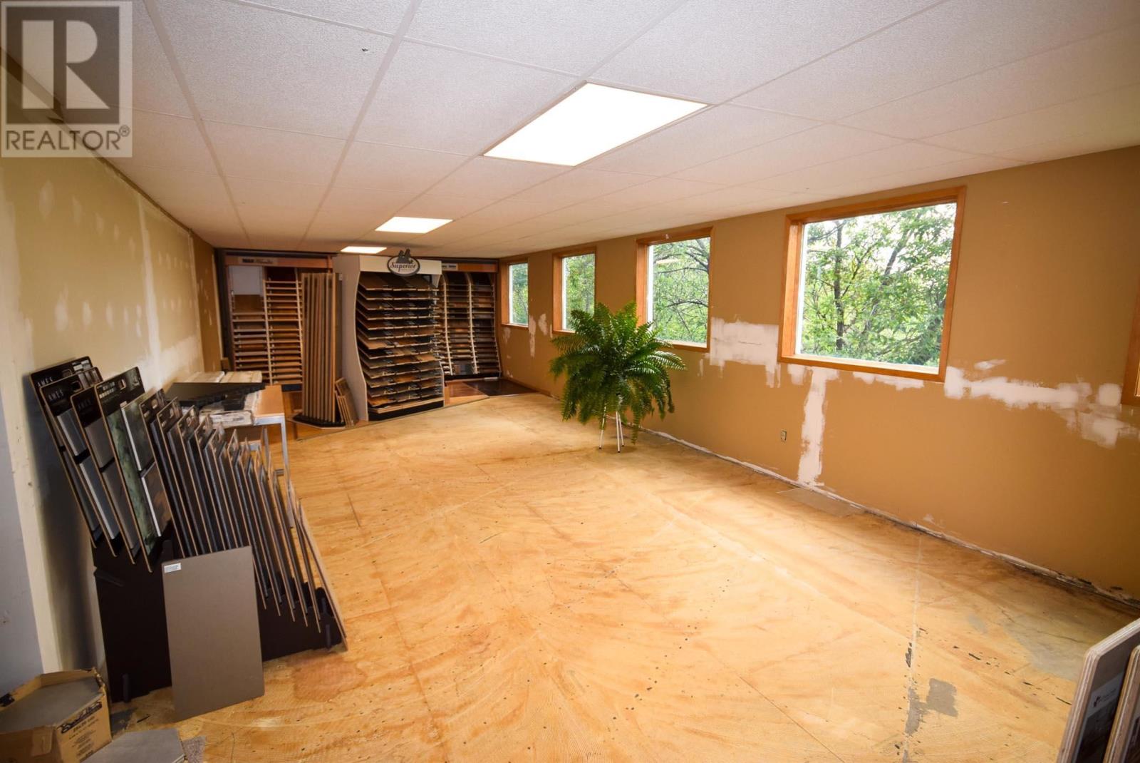 481 Lakeview Dr, West Side Of Town, Kenora, Ontario  P9N 3P7 - Photo 17 - TB241234