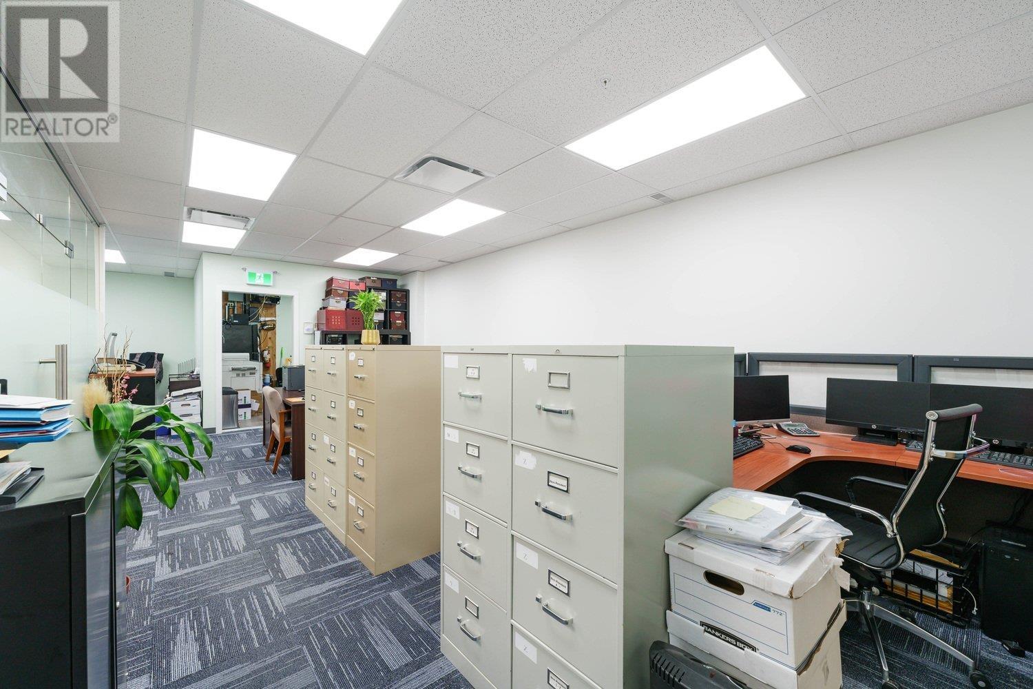 Listing Picture 14 of 26 : 370 6628 RIVER ROAD, Richmond / 烈治文 - 魯藝地產 Yvonne Lu Group - MLS Medallion Club Member