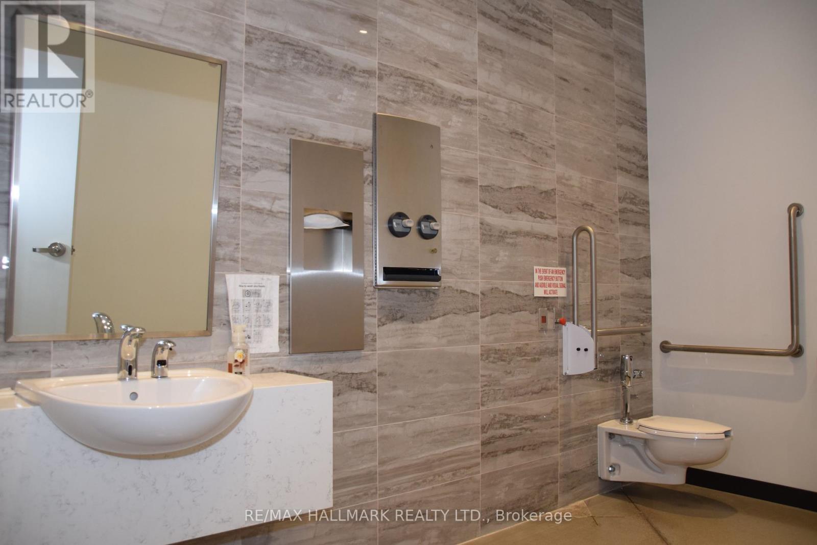 100 - 1415 Joshuas Creek Drive, Oakville, Ontario  L6H 7L9 - Photo 24 - W9014659