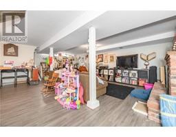 2421 IRIS STREET