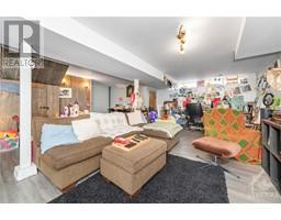 2421 IRIS STREET