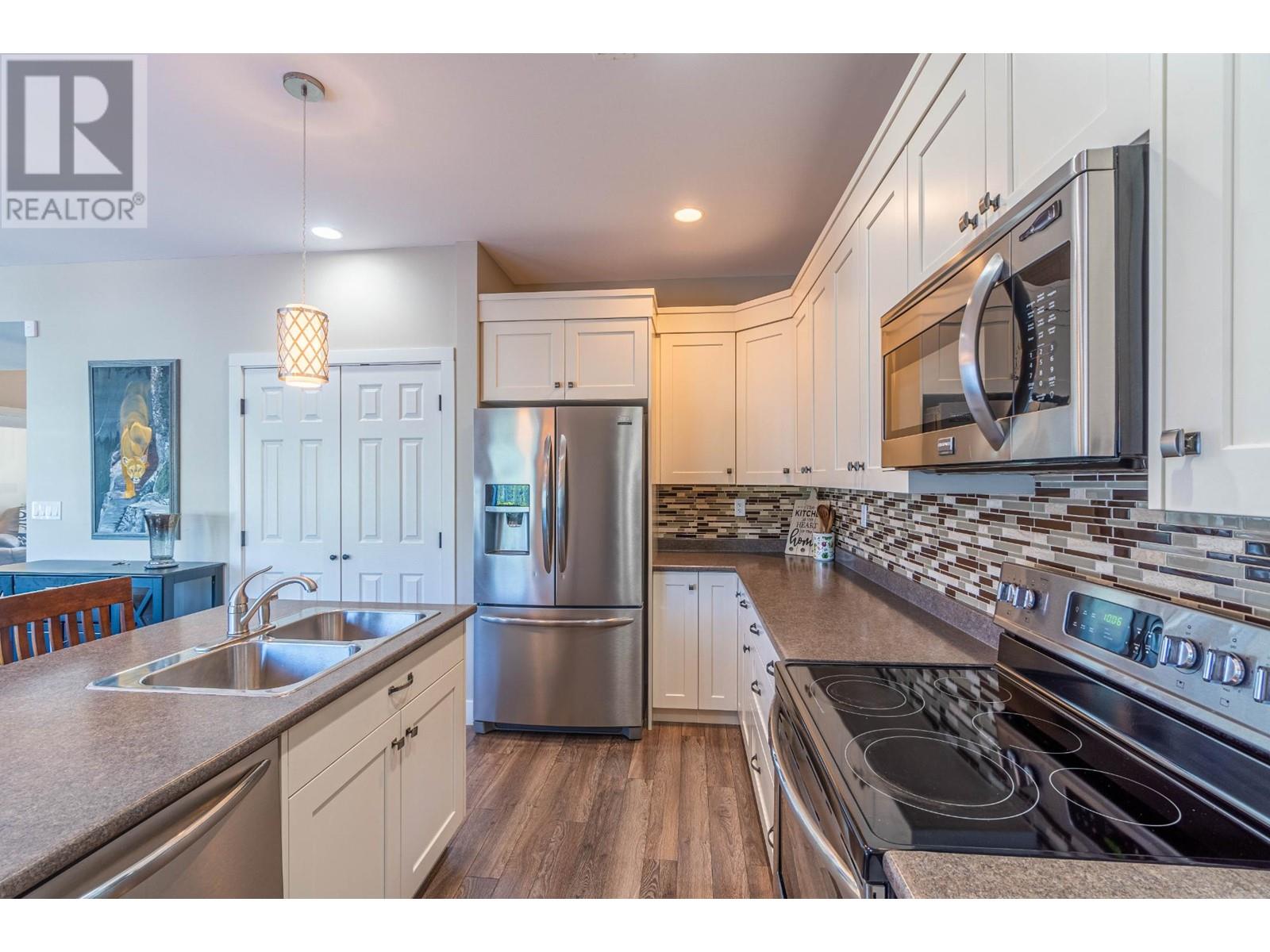 2788 Beachmount Cres, Kamloops, British Columbia  V2B 0E6 - Photo 7 - 179856