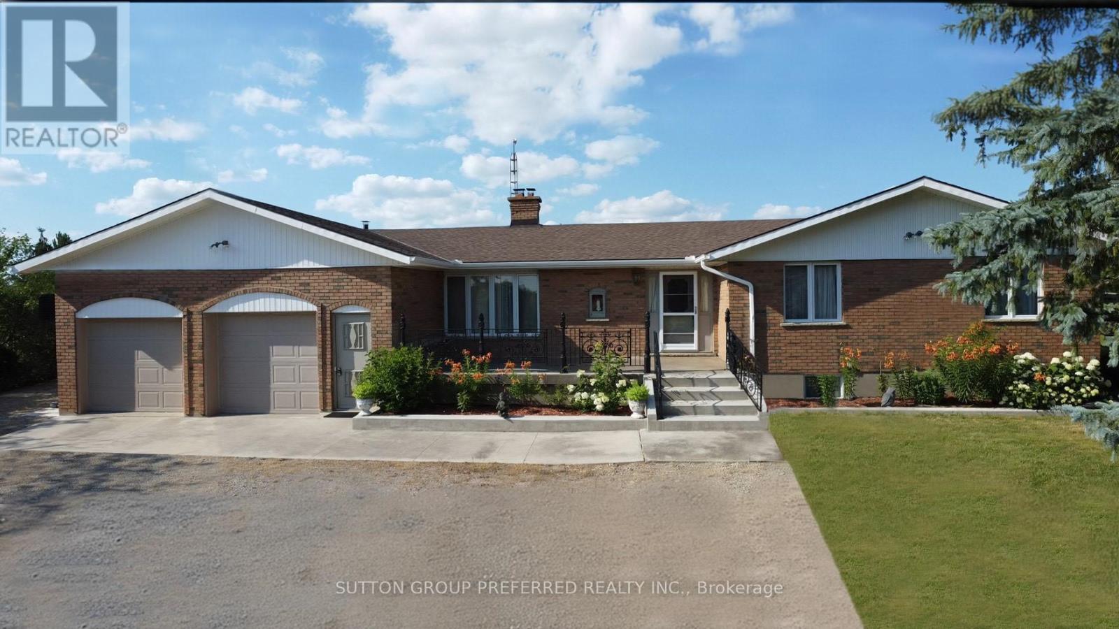 4022 Wardell Drive, North Middlesex (Ailsa Craig), Ontario  N7G 3H7 - Photo 1 - X9038513