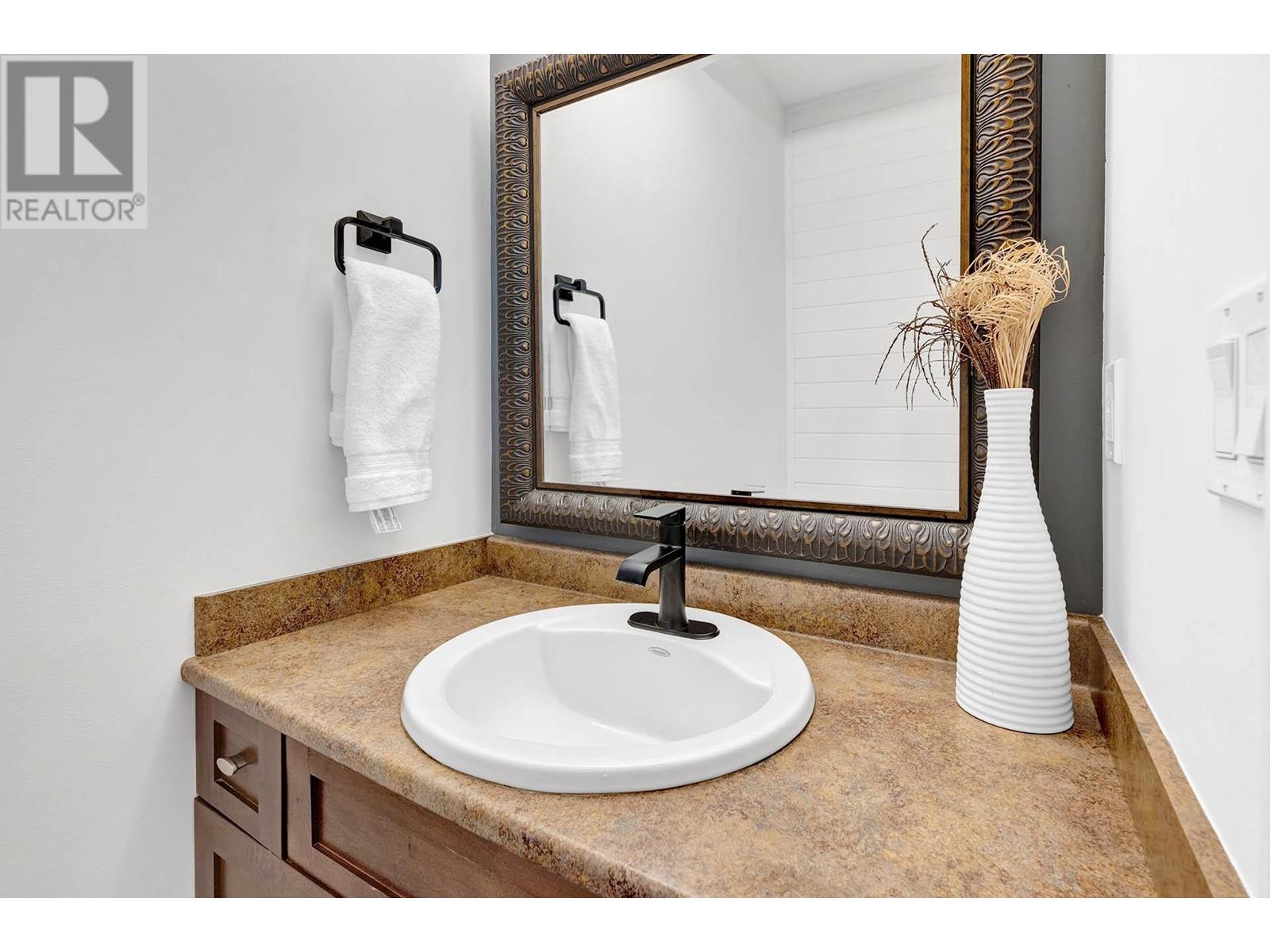 228 Murtle Cres, Clearwater, British Columbia  V0E 1N1 - Photo 25 - 179857