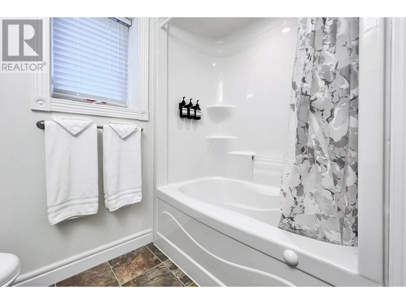 228 Murtle Cres, Clearwater, British Columbia  V0E 1N1 - Photo 61 - 179857