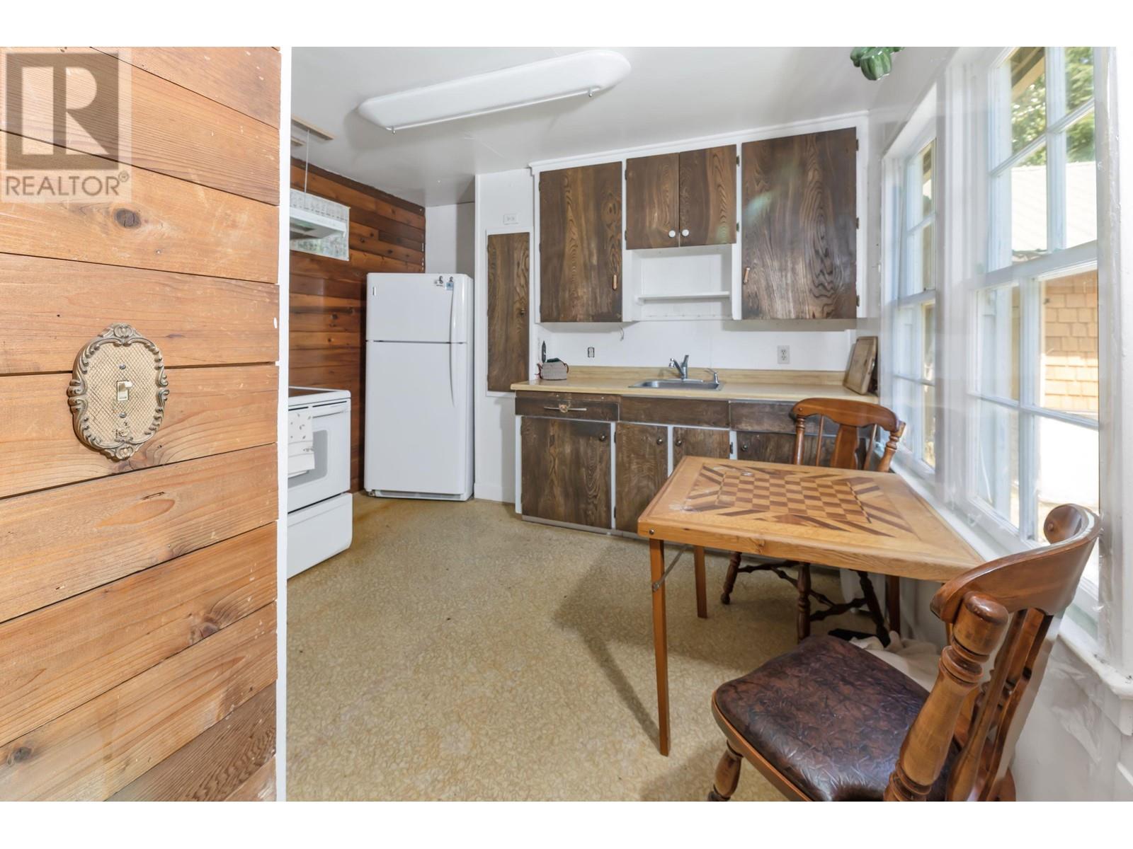 5090 Chapman Road, Sechelt, British Columbia  V7Z 0G4 - Photo 8 - R2905493