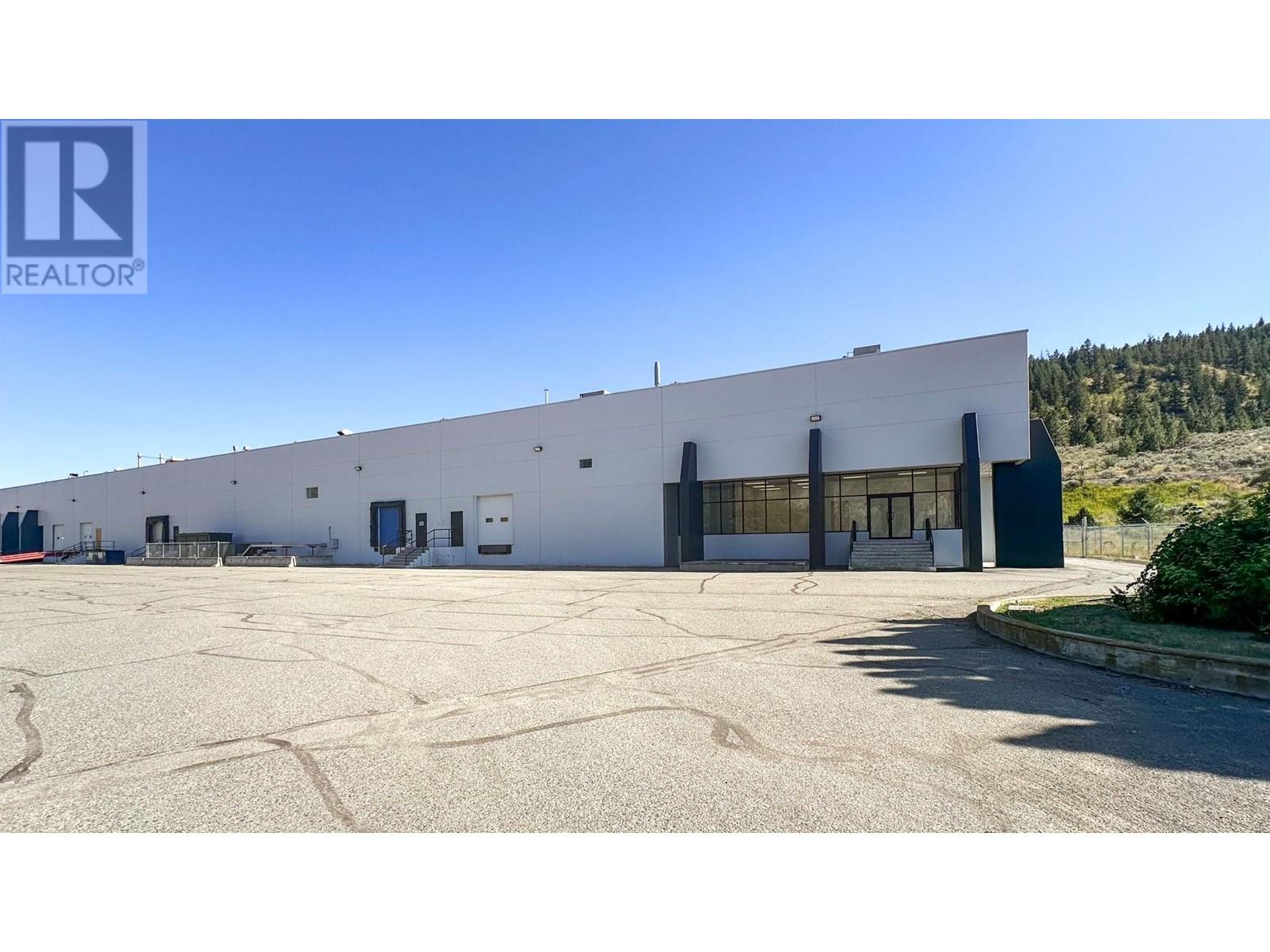 9989 Dallas Drive, Kamloops, British Columbia   - Photo 3 - 179873