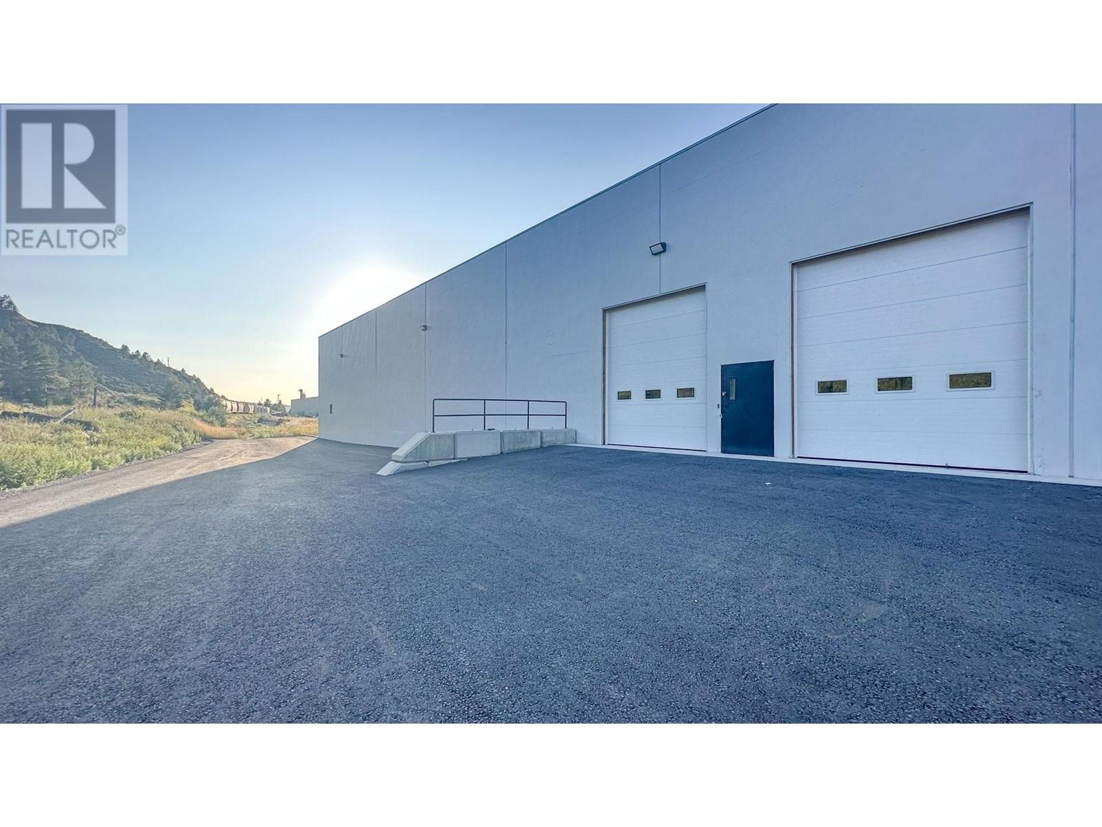 9989 Dallas Drive, Kamloops, British Columbia   - Photo 18 - 179873