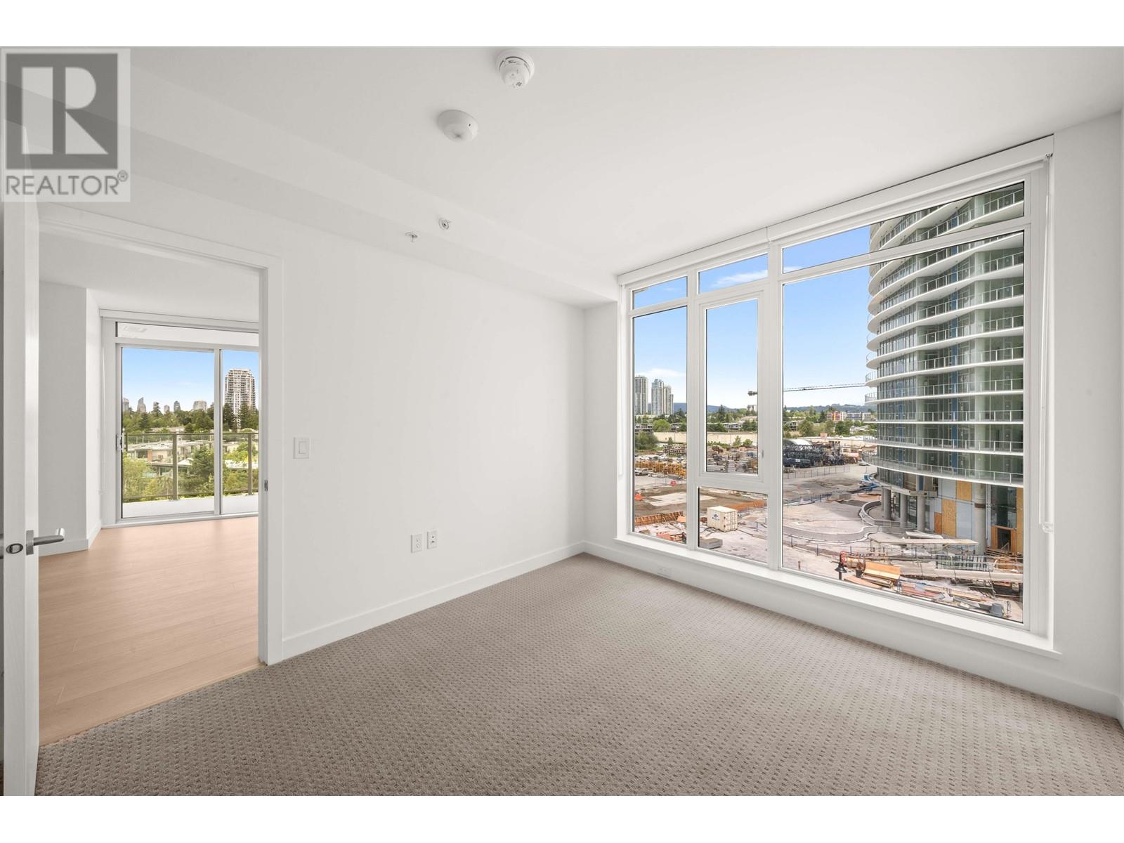 Listing Picture 15 of 31 : 503 7683 PARK CRESCENT, Burnaby / 本拿比 - 魯藝地產 Yvonne Lu Group - MLS Medallion Club Member