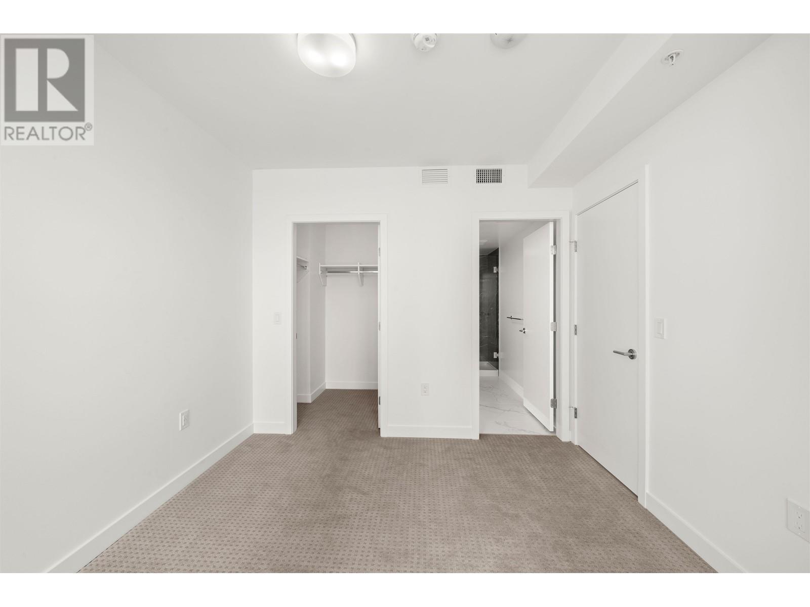 Listing Picture 16 of 31 : 503 7683 PARK CRESCENT, Burnaby / 本拿比 - 魯藝地產 Yvonne Lu Group - MLS Medallion Club Member
