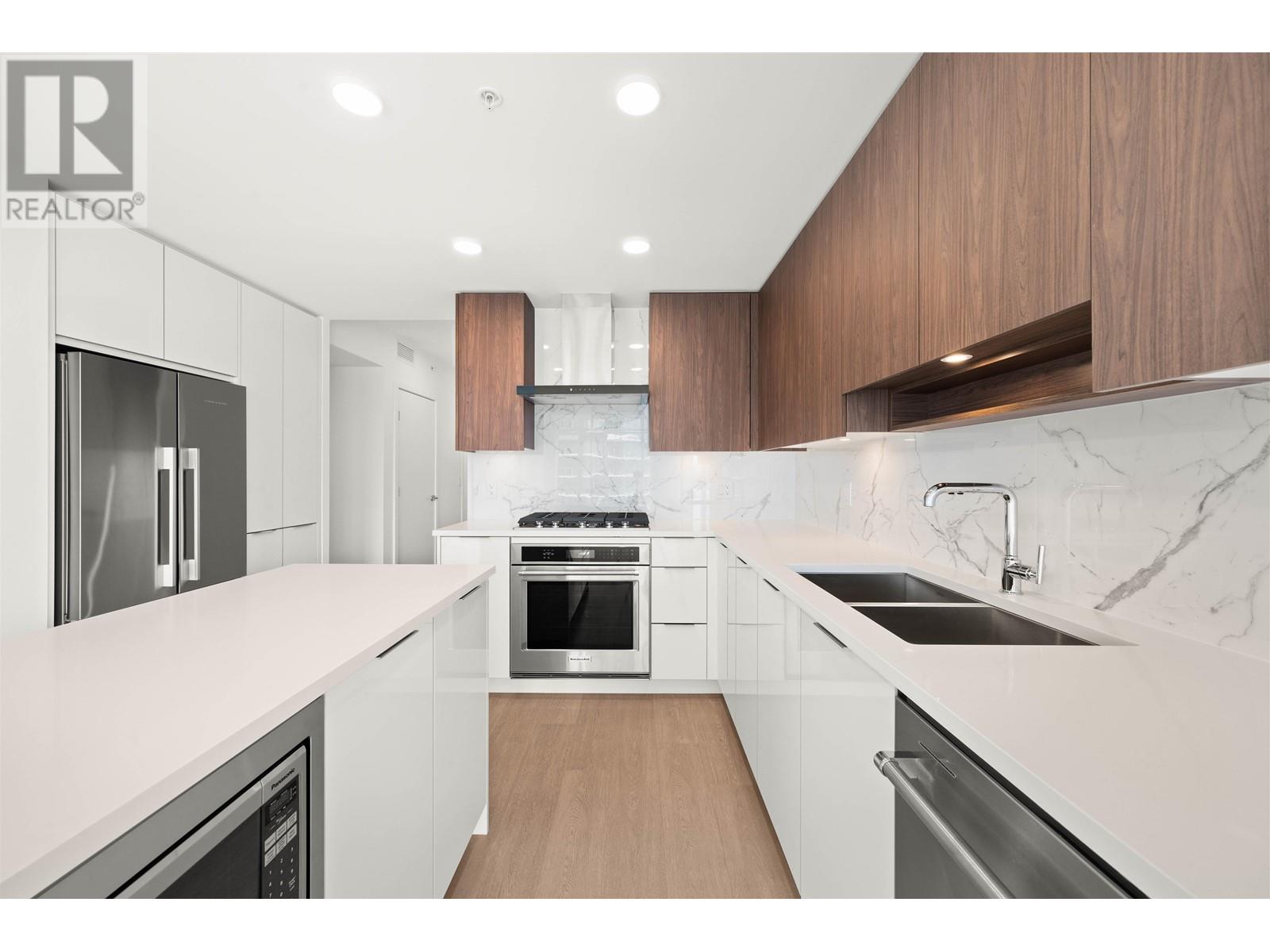 Listing Picture 19 of 31 : 503 7683 PARK CRESCENT, Burnaby / 本拿比 - 魯藝地產 Yvonne Lu Group - MLS Medallion Club Member
