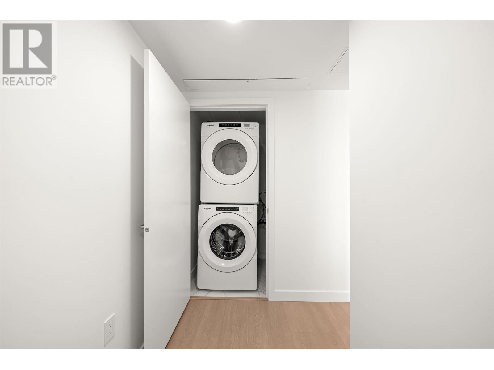 Listing Picture 24 of 31 : 503 7683 PARK CRESCENT, Burnaby / 本拿比 - 魯藝地產 Yvonne Lu Group - MLS Medallion Club Member