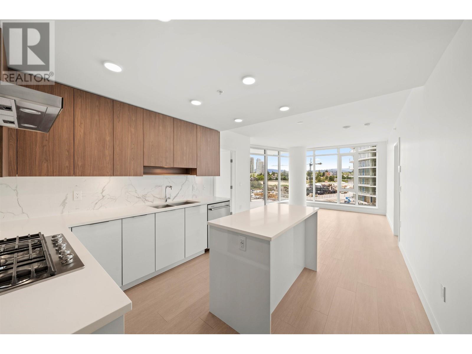 Listing Picture 26 of 31 : 503 7683 PARK CRESCENT, Burnaby / 本拿比 - 魯藝地產 Yvonne Lu Group - MLS Medallion Club Member