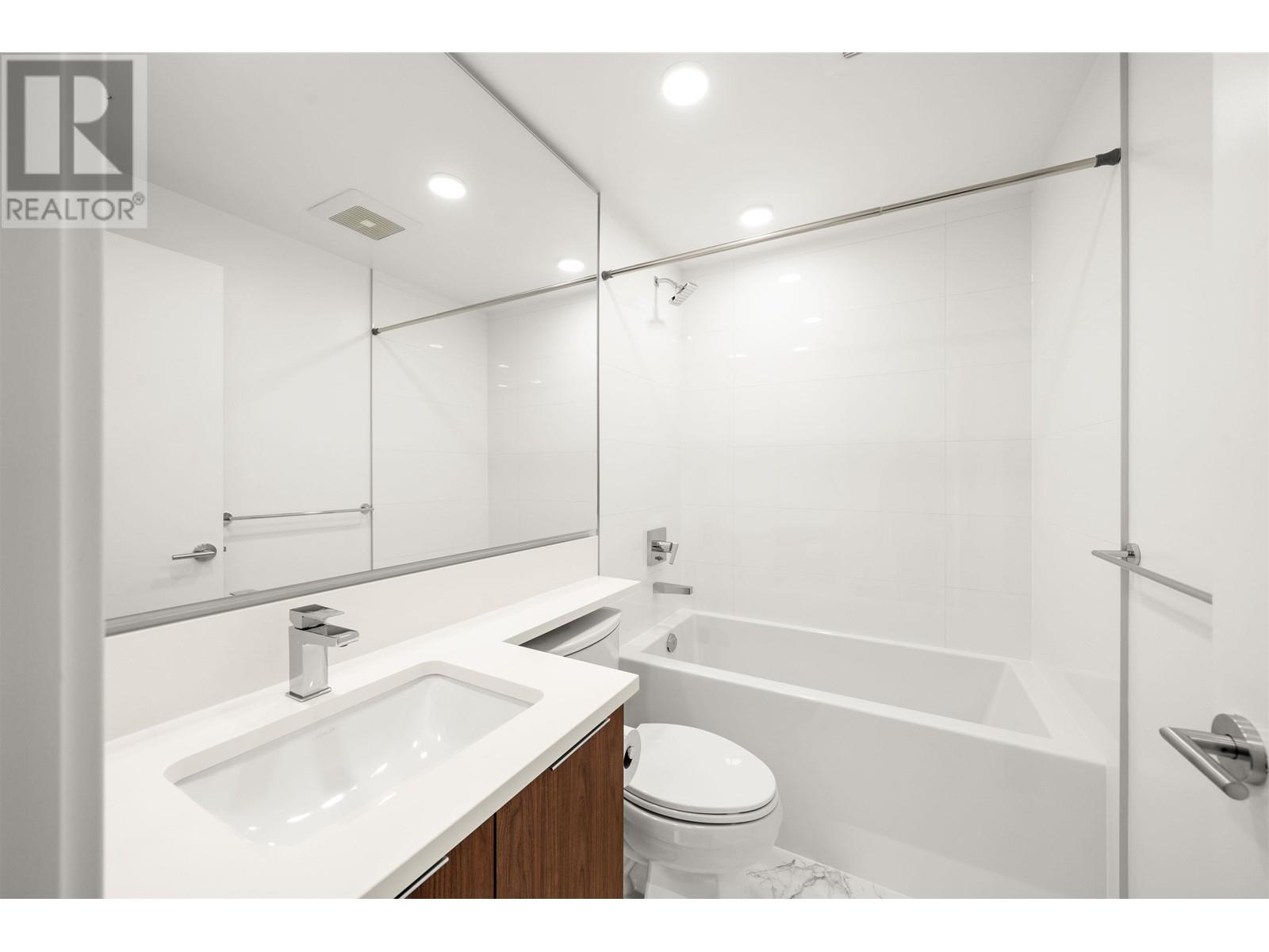 Listing Picture 27 of 31 : 503 7683 PARK CRESCENT, Burnaby / 本拿比 - 魯藝地產 Yvonne Lu Group - MLS Medallion Club Member