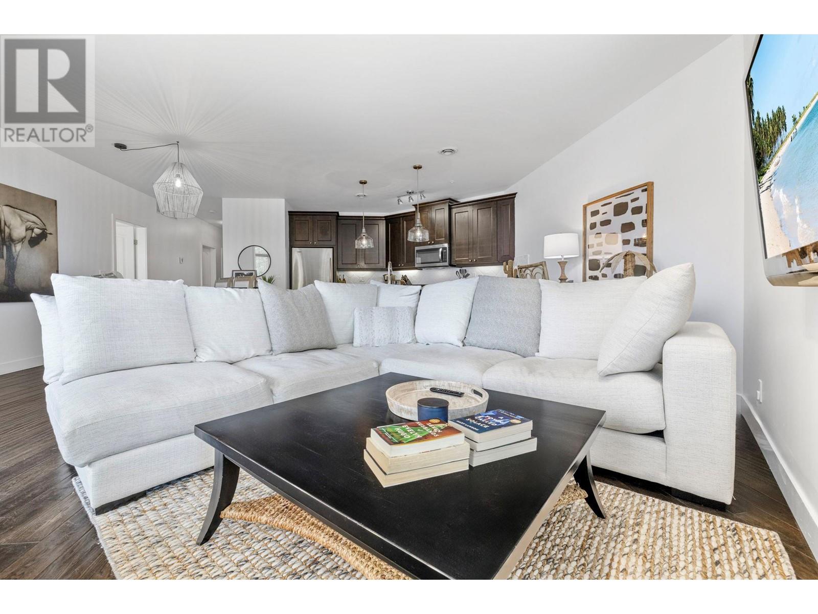 4024 Pritchard Drive 7205