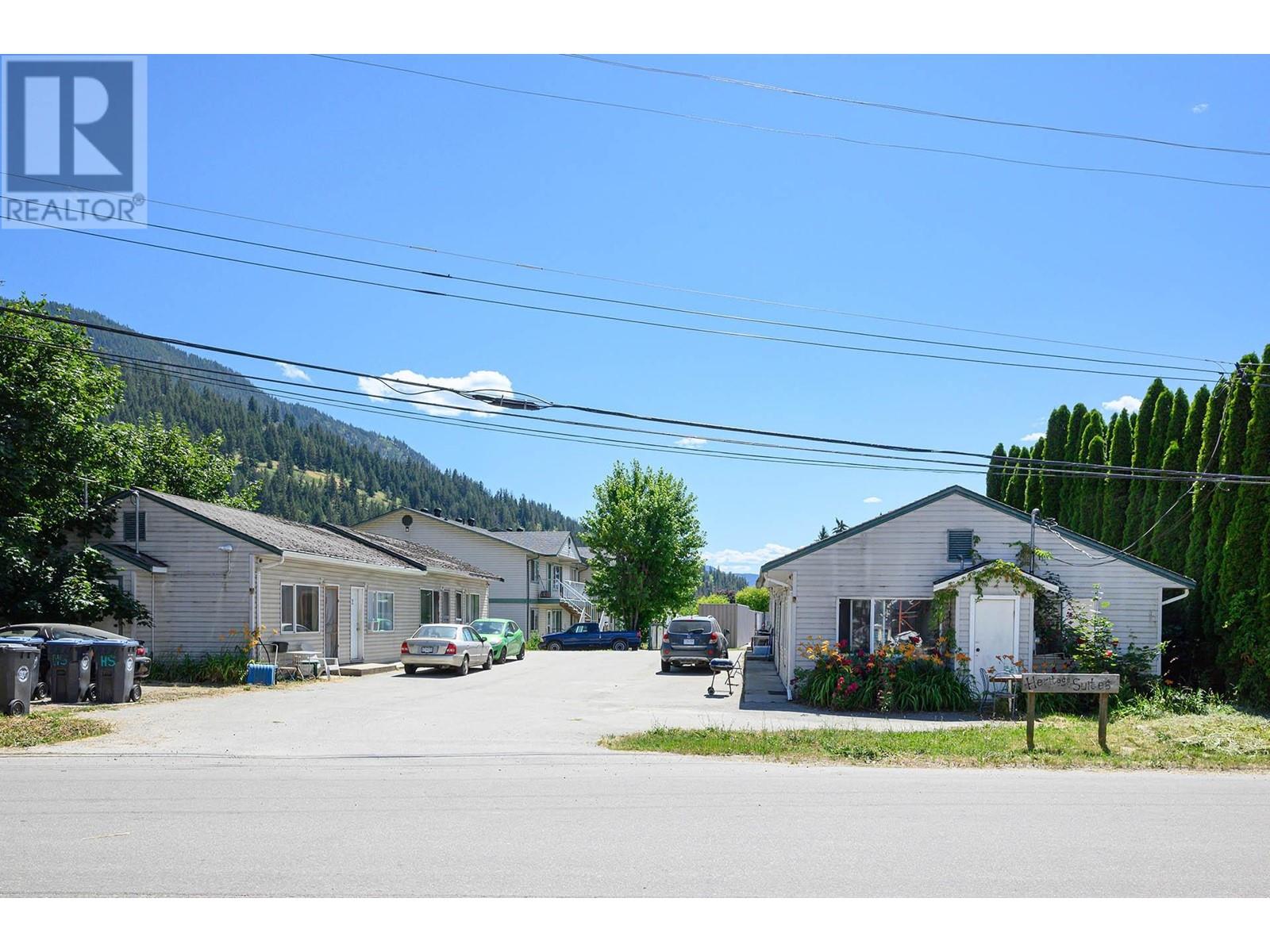 409 SHUSWAP AVE, chase, British Columbia