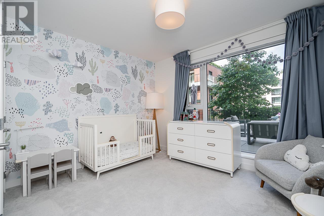 Listing Picture 15 of 21 : 204 1561 W 57TH AVENUE, Vancouver / 溫哥華 - 魯藝地產 Yvonne Lu Group - MLS Medallion Club Member