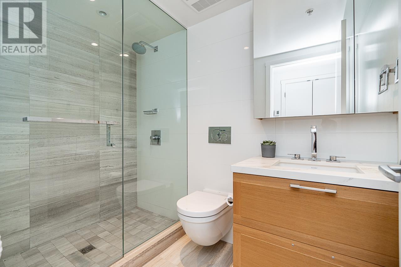 Listing Picture 16 of 21 : 204 1561 W 57TH AVENUE, Vancouver / 溫哥華 - 魯藝地產 Yvonne Lu Group - MLS Medallion Club Member