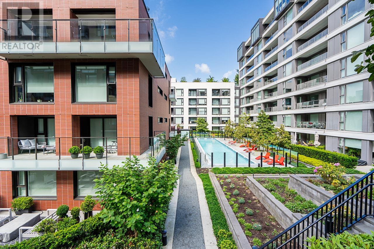 Listing Picture 3 of 21 : 204 1561 W 57TH AVENUE, Vancouver / 溫哥華 - 魯藝地產 Yvonne Lu Group - MLS Medallion Club Member