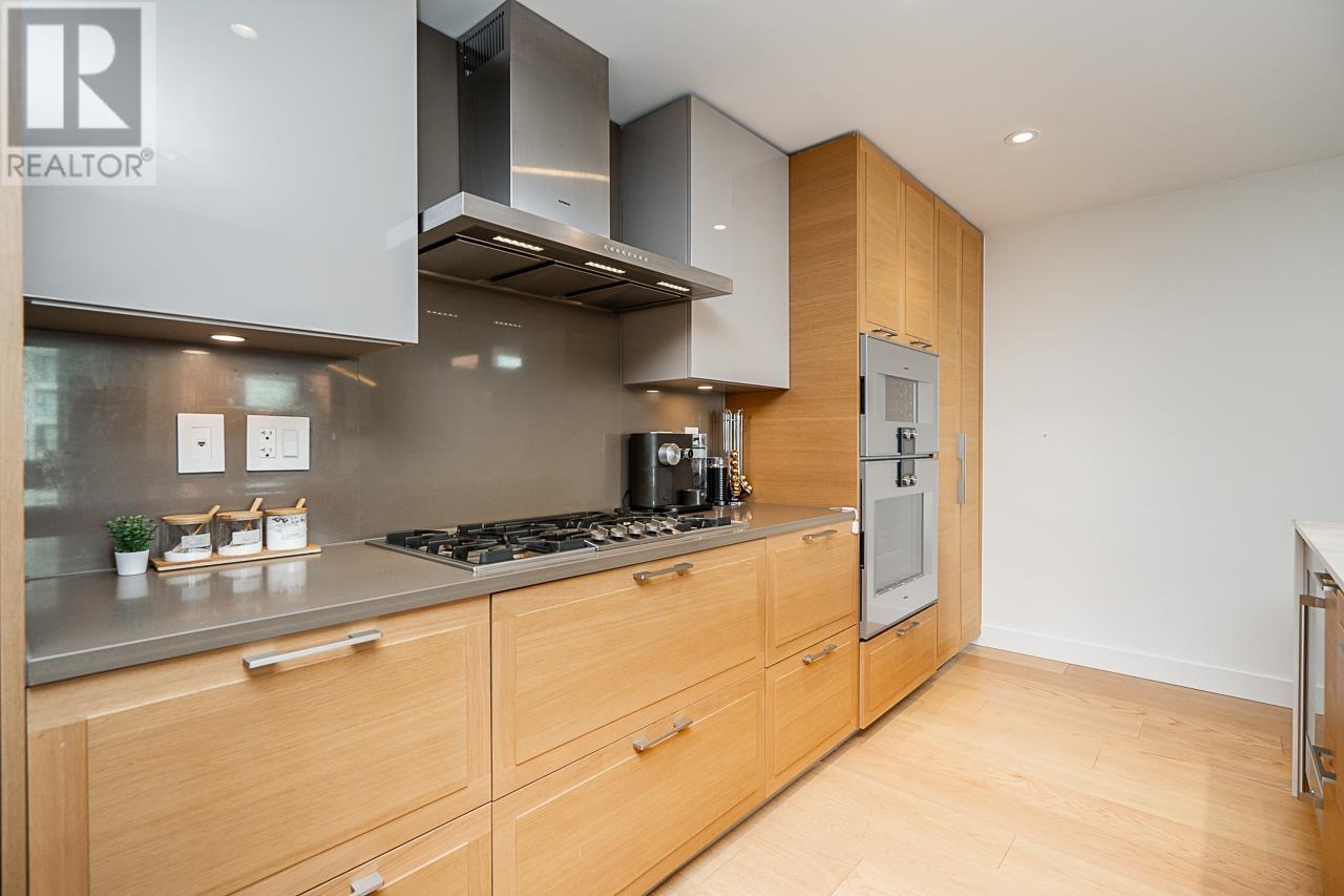 Listing Picture 6 of 21 : 204 1561 W 57TH AVENUE, Vancouver / 溫哥華 - 魯藝地產 Yvonne Lu Group - MLS Medallion Club Member