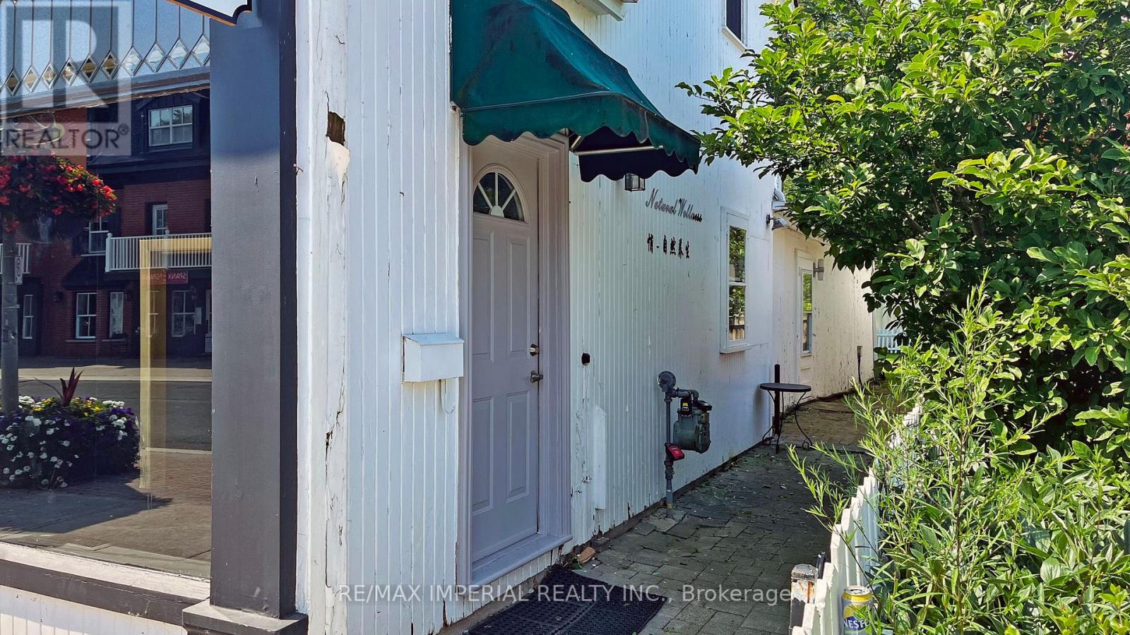 156 Main St Unionville, Markham, Ontario  L3R 2G9 - Photo 10 - N9035024