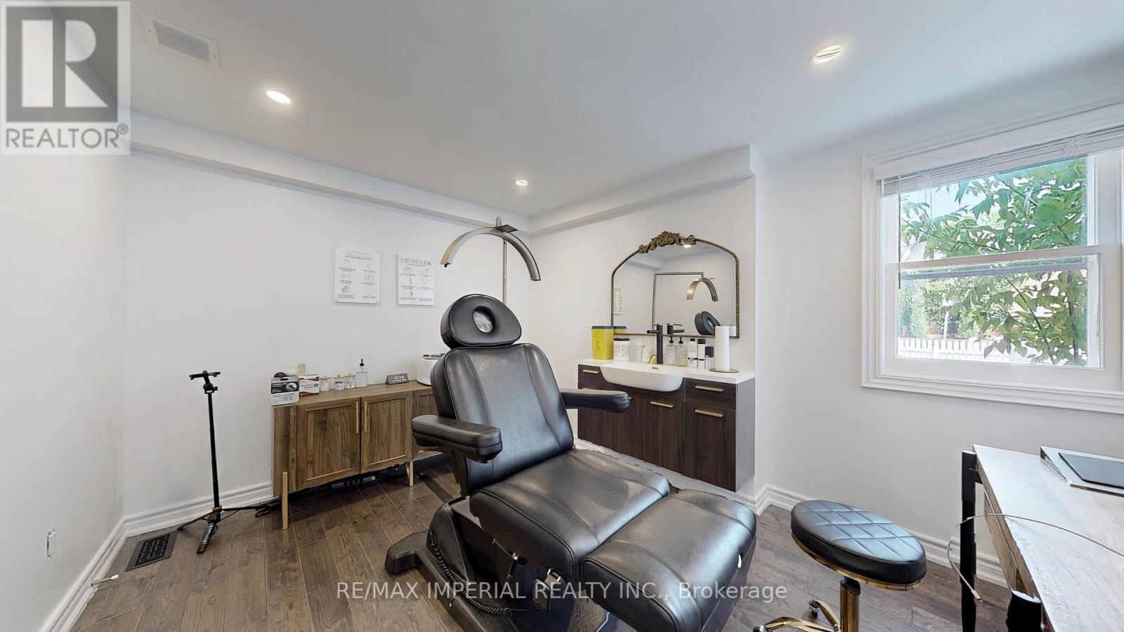 156 Main St Unionville, Markham, Ontario  L3R 2G9 - Photo 21 - N9035024