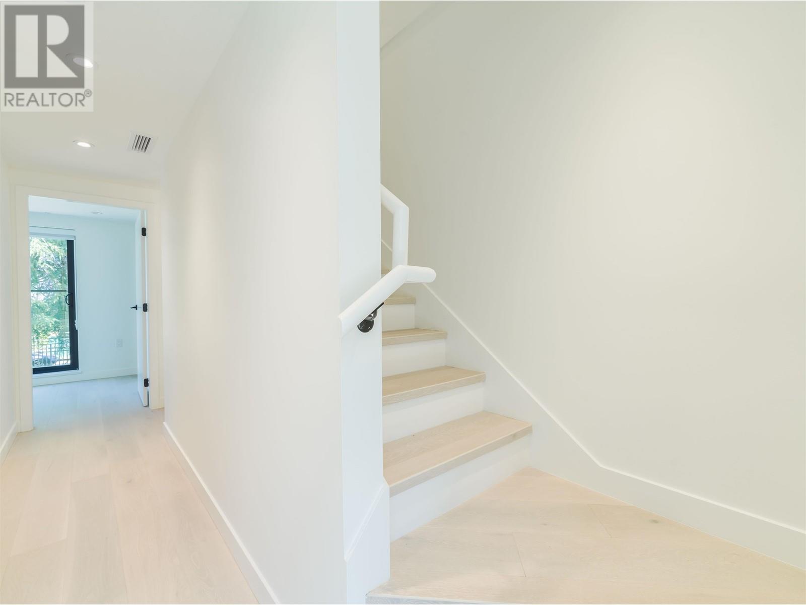 Listing Picture 12 of 40 : 51 550 W 28TH AVENUE, Vancouver / 溫哥華 - 魯藝地產 Yvonne Lu Group - MLS Medallion Club Member