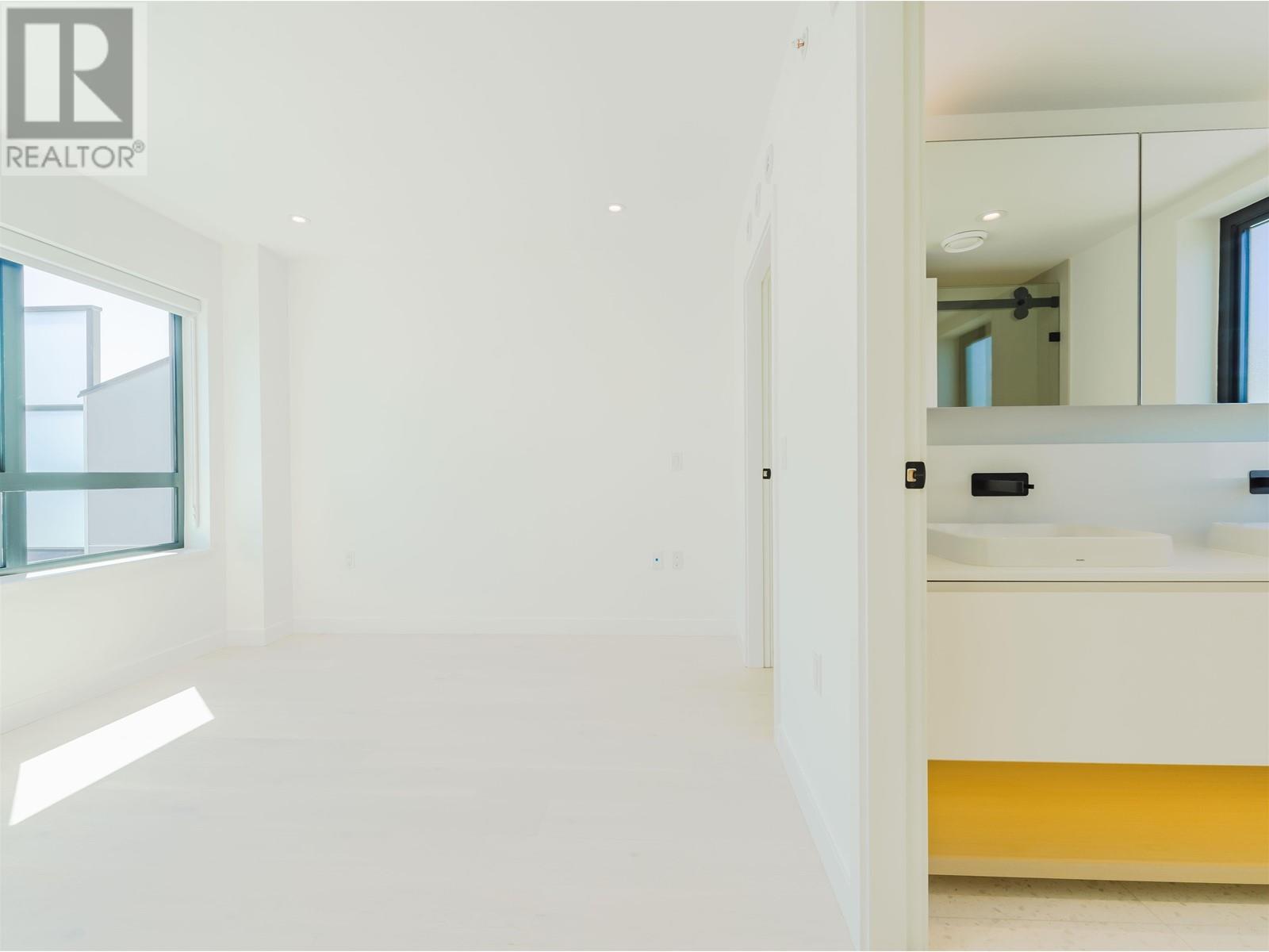 Listing Picture 21 of 40 : 51 550 W 28TH AVENUE, Vancouver / 溫哥華 - 魯藝地產 Yvonne Lu Group - MLS Medallion Club Member