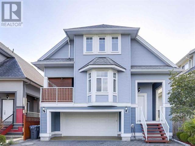 212 Dawe Street, New Westminster, British Columbia  V3M 5N2 - Photo 1 - R2896557