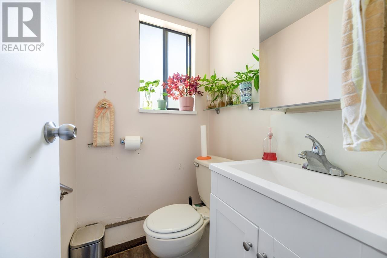 10420 Hogarth Drive, Richmond, British Columbia  V7E 3Z6 - Photo 5 - R2904325