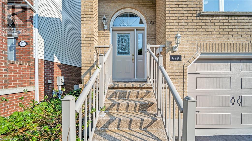 679 Keatswood Crescent, Waterloo, Ontario  N2T 2R7 - Photo 3 - 40620461