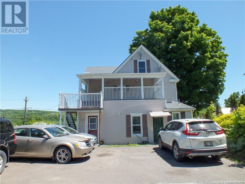 727 Main Street, Woodstock, New Brunswick  E7M 2E6 - Photo 48 - NB101417