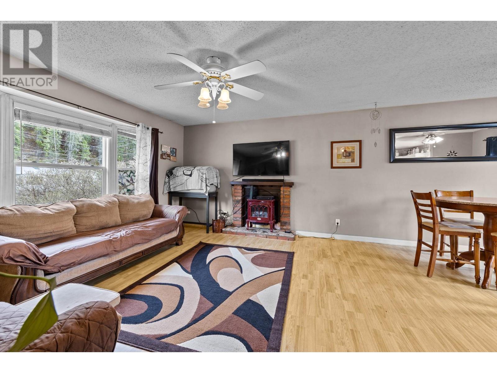 4683 Birch Lane, Barriere, British Columbia  V0E 1E1 - Photo 7 - 179885