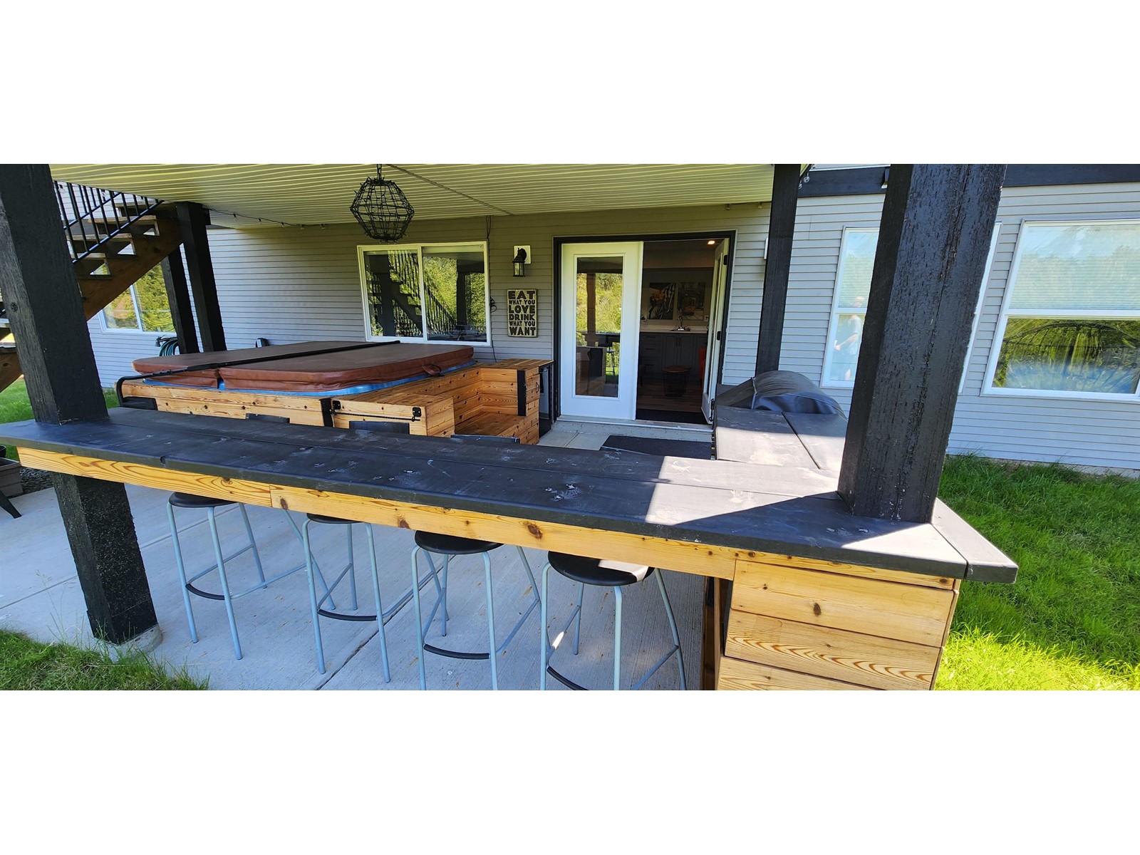 34324 White Avenue, Mission, British Columbia  V2V 0B4 - Photo 9 - R2905549