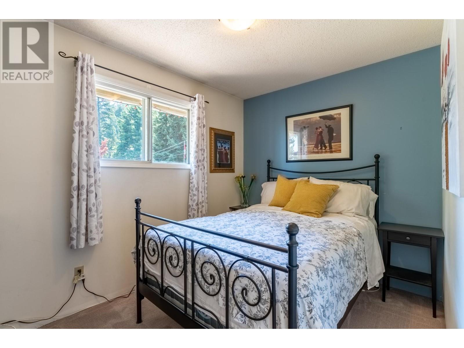 5300 Sunrise Drive, Kamloops, British Columbia   - Photo 13 - 179883