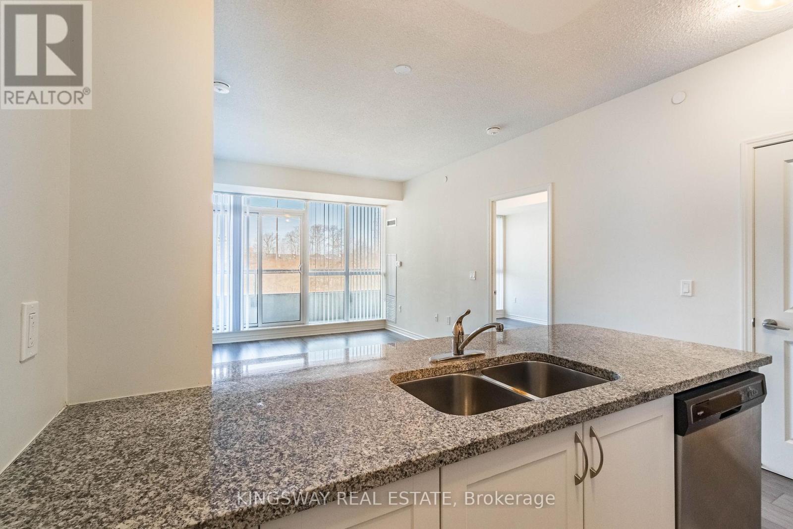 217 - 349 Rathburn Road W, Mississauga (City Centre), Ontario  L5B 0G9 - Photo 8 - W8385620