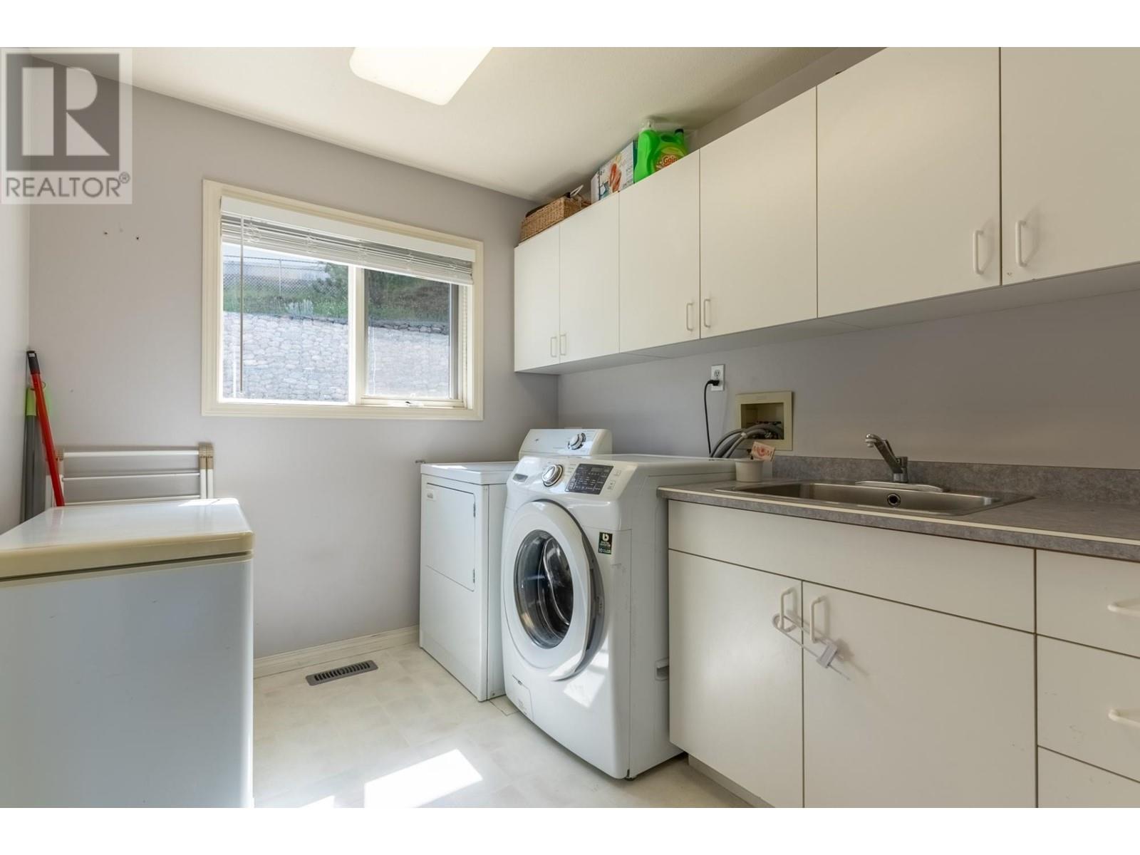 1653 Valleyview Drive, Kamloops, British Columbia  V2C 4B6 - Photo 32 - 179886